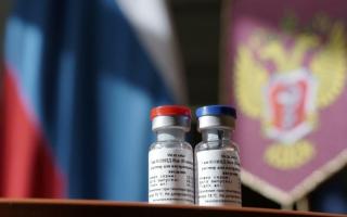 Россияда коронавирусга қарши ишлаб чиқилган вакцинанинг экспорт нархи маълум қилинди