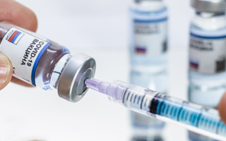 Ўзбекистонда блогерлар биринчилардан бўлиб коронавирусга қарши вакцина олиши маълум бўлди