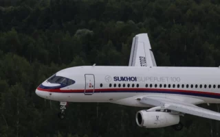 Россияда «Superjet» самолёти синов парвози вақтида ҳалокатга учради