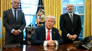 Трамп 5 миллион доллар эвазига АҚШ фуқаролигини сотмоқчи