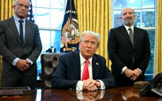 Трамп 5 миллион доллар эвазига АҚШ фуқаролигини сотмоқчи