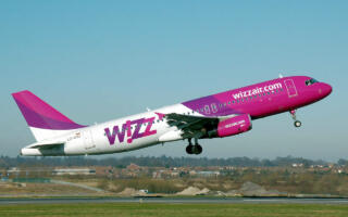 Ўзбек тилида хизмат кўрсатмаган Wizz Air ходимларига нисбатан чора кўрилди