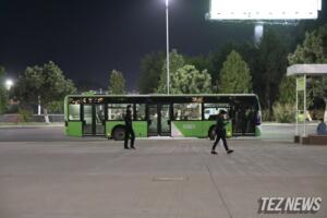Тошкентда автобус бекатга урилиши оқибатида бир киши жароҳат олди