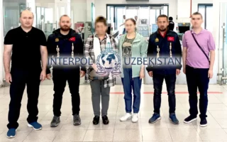 Одам савдосида айбланаётган ўзбекистонлик аёл Тошкентга экстрадиция қилинди