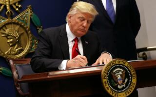Трамп 12 та давлат фуқароларига АҚШга киришни тақиқлади