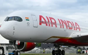 Ҳиндистонда Air India самолёти қўнгач ёниб кетди