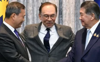 Таиланд ва Камбоджа шартларсиз ўт очишни тўхтатишга келишиб олди