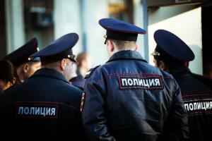 Россияда ҳибсга олинганларни урушга юборган полициячиларга пул тўланаётгани маълум қилинди