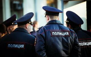 Россияда ҳибсга олинганларни урушга юборган полициячиларга пул тўланаётгани маълум қилинди