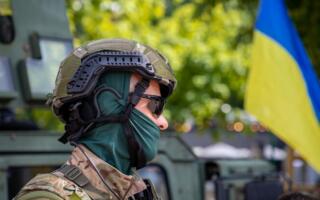 Bloomberg: 10 га яқин давлат Украинага қўшин юборишга тайёр
