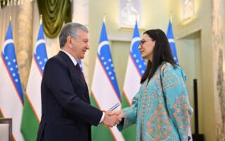 Шавкат Мирзиёев АҚШда таҳсил олаётган ватандошлар билан учрашди