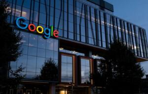 Google АҚШ судида энг оғир санкциялардан қутулиб қолди