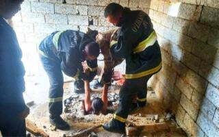 Жиззахда ҳожатхонага тушиб кетган бола ФВВ томонидан қутқарилди