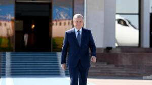 Шавкат Мирзиёев Бўстонлиқ туманига ташриф буюради