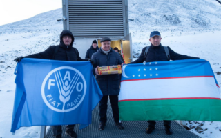 Ўзбекистон қадимий экин уруғларини «Қиёмат куни омбори»га топширди