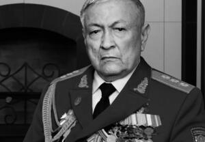 Ўзбекистоннинг биринчи мудофаа вазири Рустам Аҳмедов вафот этди