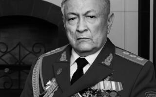 Ўзбекистоннинг биринчи мудофаа вазири Рустам Аҳмедов вафот этди