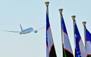 Шавкат Мирзиёев Тожикистонга жўнаб кетди