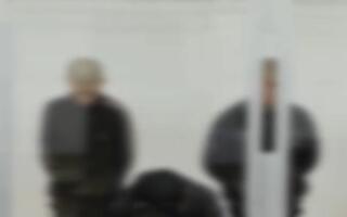 Автомобил ўғирлаб, ИИО ходимини пичоқлаган 2 нафар йигитга ҳукм чиқарилди