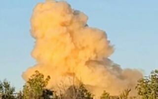 АҚШда кимёвий заводдаги портлаш натижасида аммиак сизиб чиқди