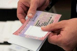 Россияда йил бошидан буён 60 мингга яқин мигрантнинг меҳнат патенти бекор қилинган