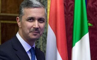 Тожикистоннинг Ўзбекистондаги янги элчиси тайинланди