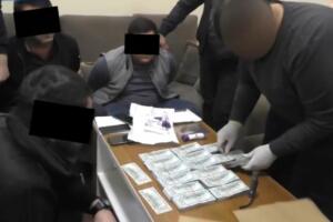 Тошкент вилоятида ерни $7 млн дан ортиқ пулга сотмоқчи бўлган мансабдорлар ушланди