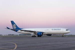 «Жидда-Тошкент» йўналиши бўйича учаётган самолёт йўловчининг юраги тўхтаб қолгани сабаб Баҳрайнга фавқулодда қўнди