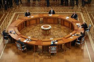 Шавкат Мирзиёев МДҲ давлатлари раҳбарларининг норасмий учрашувида иштирок этди