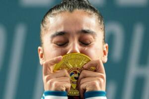 Гулшан Алимардонова карате бўйича жаҳон чемпионатида олтинга эга чиқди