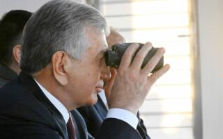 Шавкат Мирзиёев Мудофаа вазирлиги қўшинларининг комплекс ҳарбий машқларини кузатди