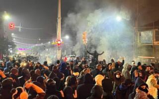 Эрондаги Ўзбекистон фуқаролари норозилик намойишларида иштирок этмасликка чақирилди