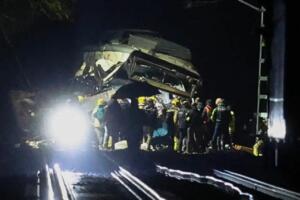 Испанияда поезд устига девор қулаб тушди: машинист ҳалок бўлди