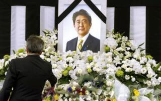 Япония собиқ бош вазири Синдзо Абэни ўлдирган шахс умрбод қамоқ жазосига ҳукм қилинди