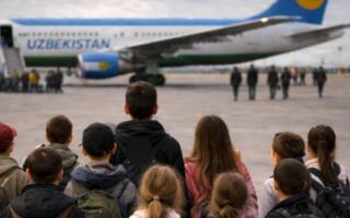 Россияда ота-она қарамоғисиз қолган 14 нафар бола Ўзбекистонга қайтарилди