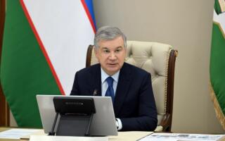 Президент фазога сунъий йўлдош учириш ва биринчи миллий космонавтни тайёрлаш бўйича таклифлар билан танишди