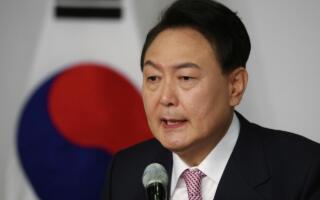 Жанубий Кореянинг собиқ президенти Юн Сок Ёль умрбод қамоқ жазосига ҳукм қилинди