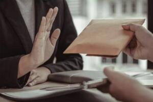 Коррупция — тараққиёт кушандаси