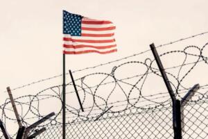 АҚШ 70 дан ортиқ Ўзбекистон фуқаросини ватанга депортация қилди