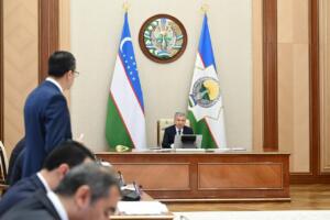 Шавкат Мирзиёев 2026-йилнинг иқтисодий кўрсаткичлар прогнозини кўриб чиқди