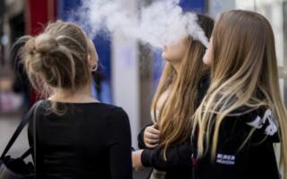 Буюк Британия ёшларга тамаки сотишни умрбод тақиқлашни тасдиқлади