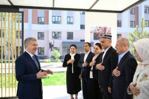 Президент Қўқон шаҳрида барпо этилаётган янги массив билан танишди