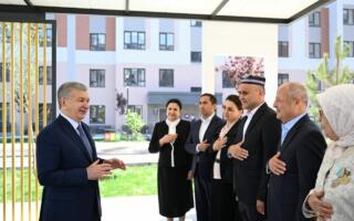 Президент Қўқон шаҳрида барпо этилаётган янги массив билан танишди