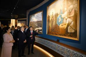 Шавкат Мирзиёев Темурийлар тарихи давлат музейига ташриф буюрди