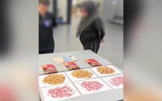 Тошкент аэропортида бошқа бировнинг сумкасини олиб ўтишга рози бўлган аёл наркотиклар билан ушланди