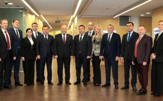 «Ўзтемирйўлойўловчи» Россия темир йўллари «Федерал йўловчи ташиш компанияси» билан учрашув ўтказди