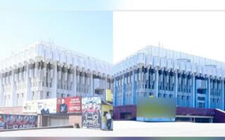 Тошкентдаги Халқлар дўстлиги саройи олдига ўрнатилган реклама баннерлари олиб ташланди