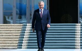 Шавкат Мирзиёев амалий ташриф билан Қозоғистонга жўнаб кетди