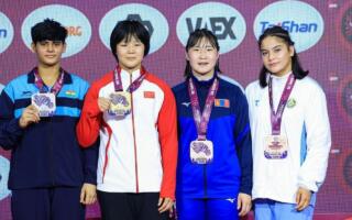 Ўзбекистонлик U-17 курашчилари Осиё чемпионатида яна учта медални қўлга киритишди
