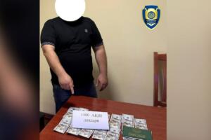 Хоразмда $1,4 минг эвазига ўқишга киритишни ваъда қилган ҳоким ёрдамчиси ушланди